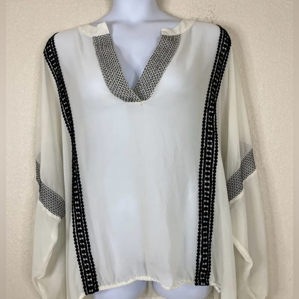 NWT Lane Bryant Women Plus Size 18/20 Sheer Ivory V-neck Top Long Bowtie Sleeve